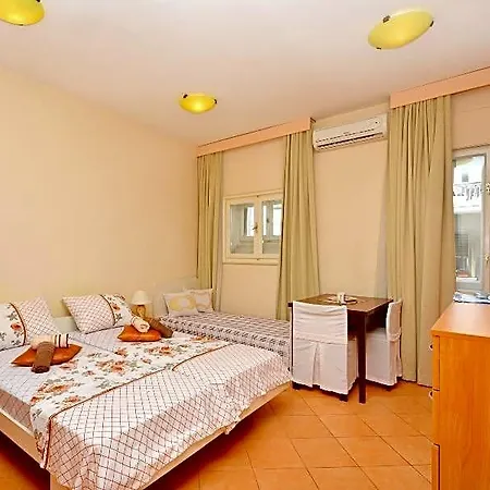 Vinko Hotel 3*